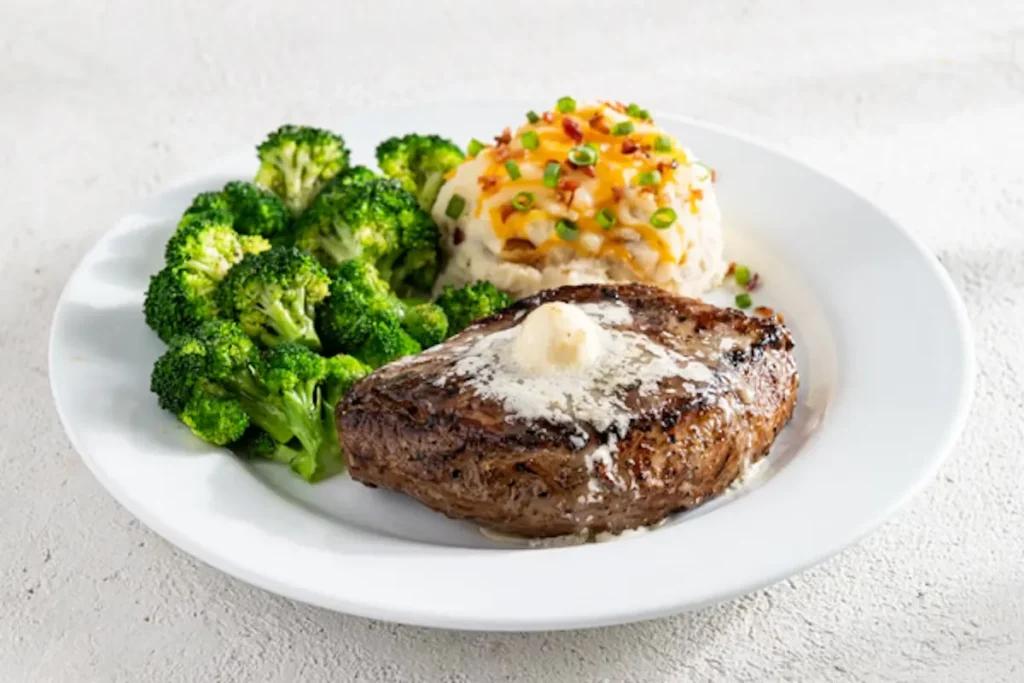 chilis-menu-Classic-Sirloin-10-0Z